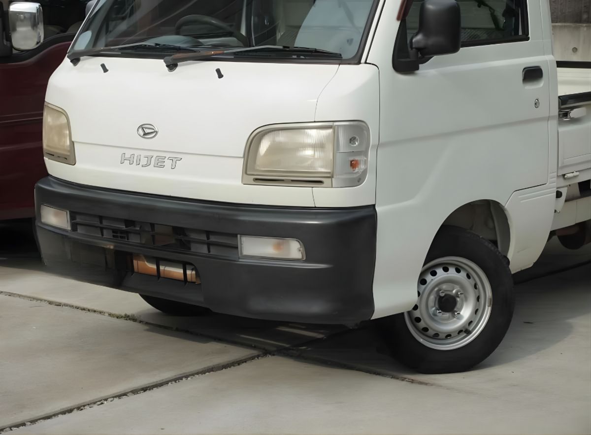 1999 Daihatsu Hijet Truck Special 4WD thumbnail 3